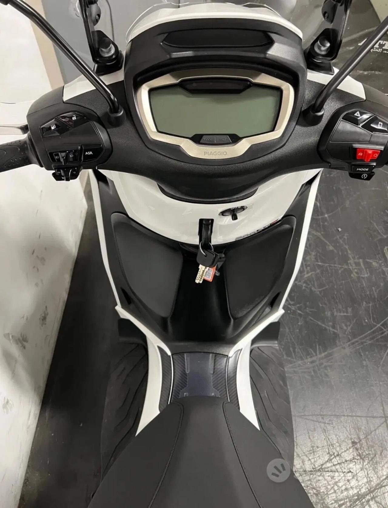 Piaggio Beverly 300 i.e.