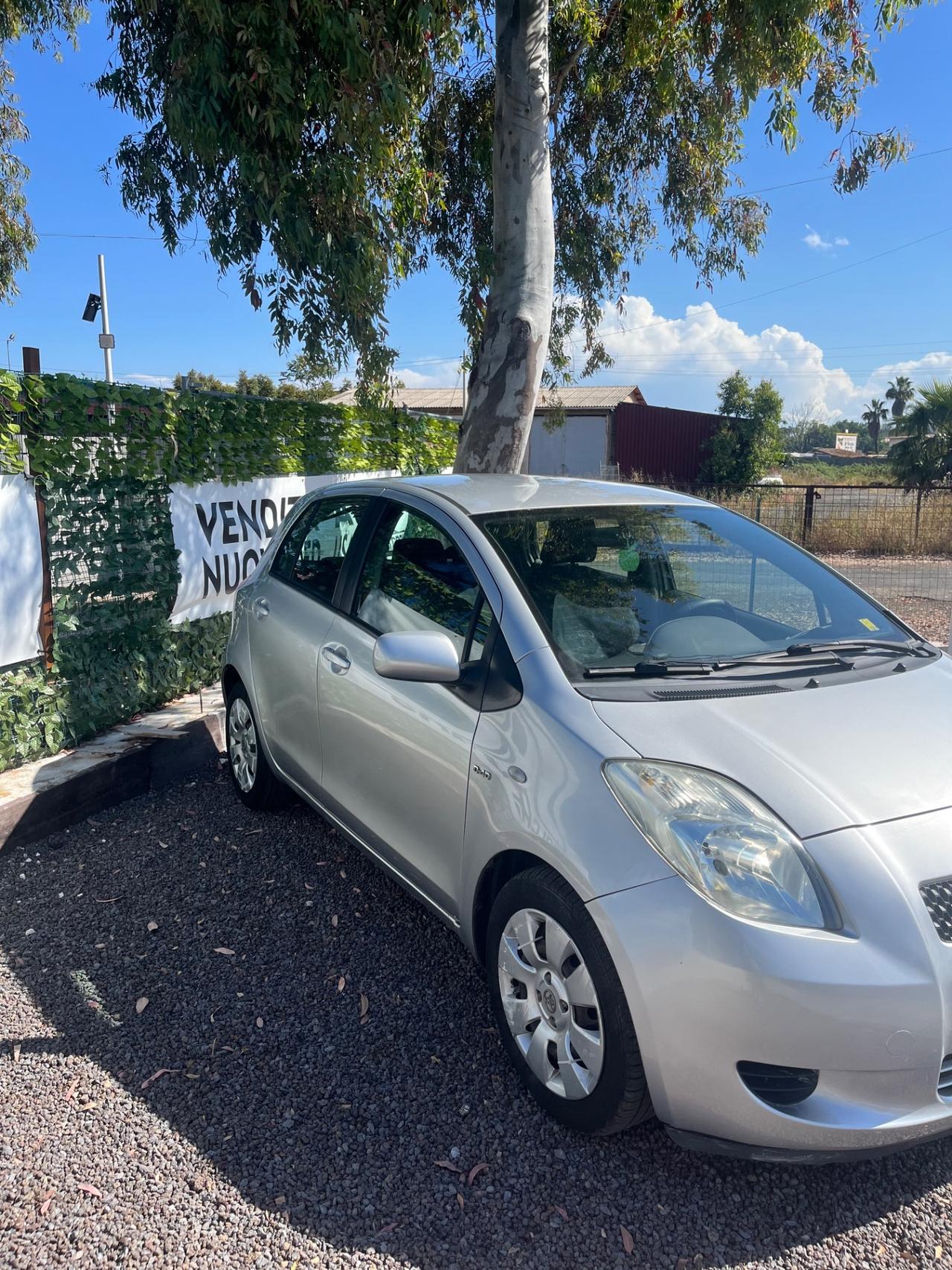 Toyota Yaris 1.4D-4D Automatica
