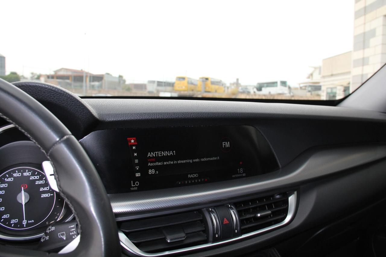 Alfa Romeo Stelvio 2.2 Turbodiesel 210 CV AT8 Q4 Executive