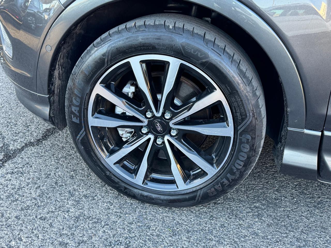 Ford Kuga 1.5 TDCI 120CV S&S 2WD Powershift ST-Line Business