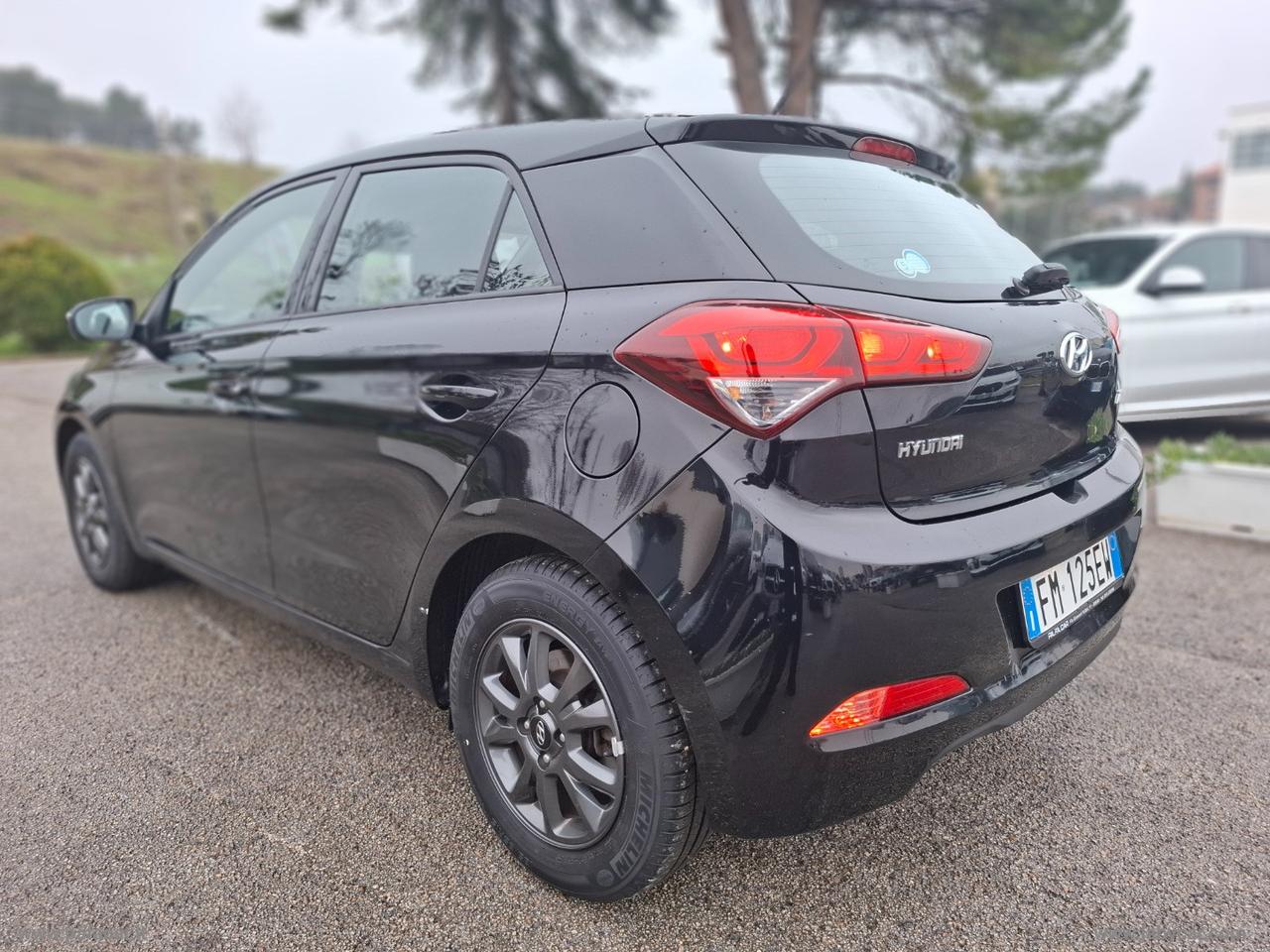 HYUNDAI i20 1.2 84 CV 5p. Econext Comfort