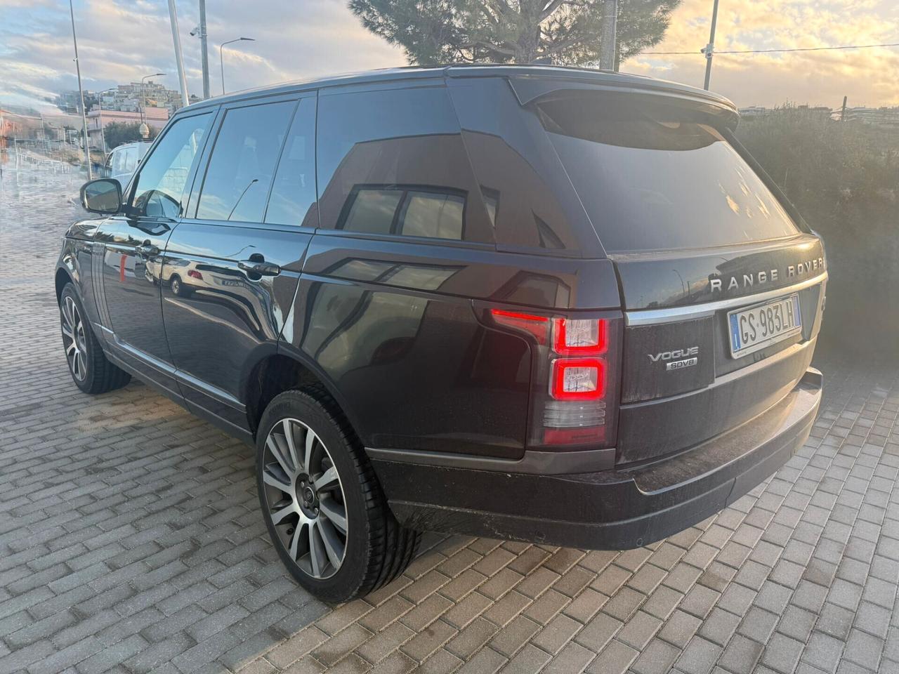 Land Rover Range 4.4 SDV8 Autobiography