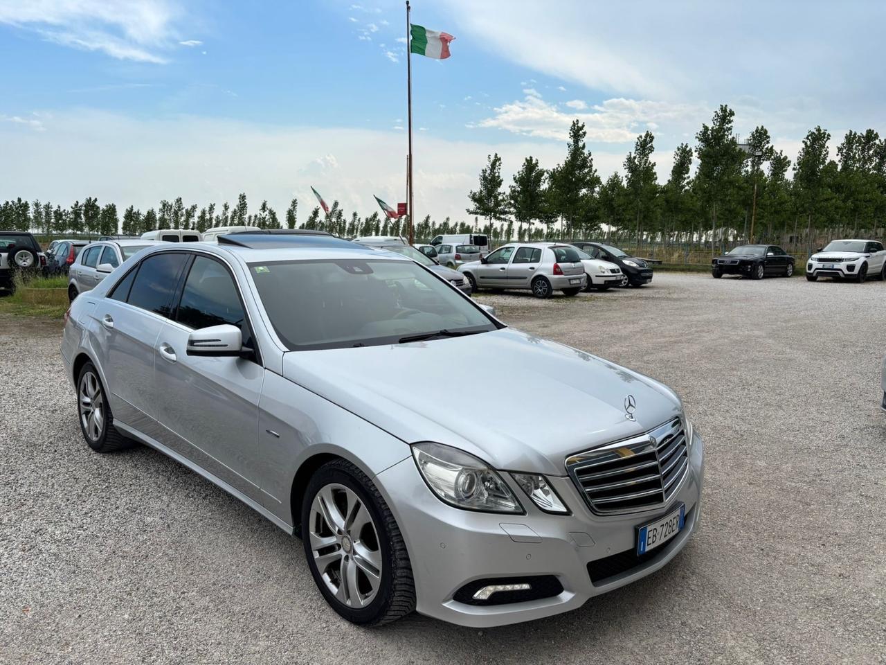 Mercedes-benz E 220 CDI BlueEFFICIENCY Avantgarde AMG