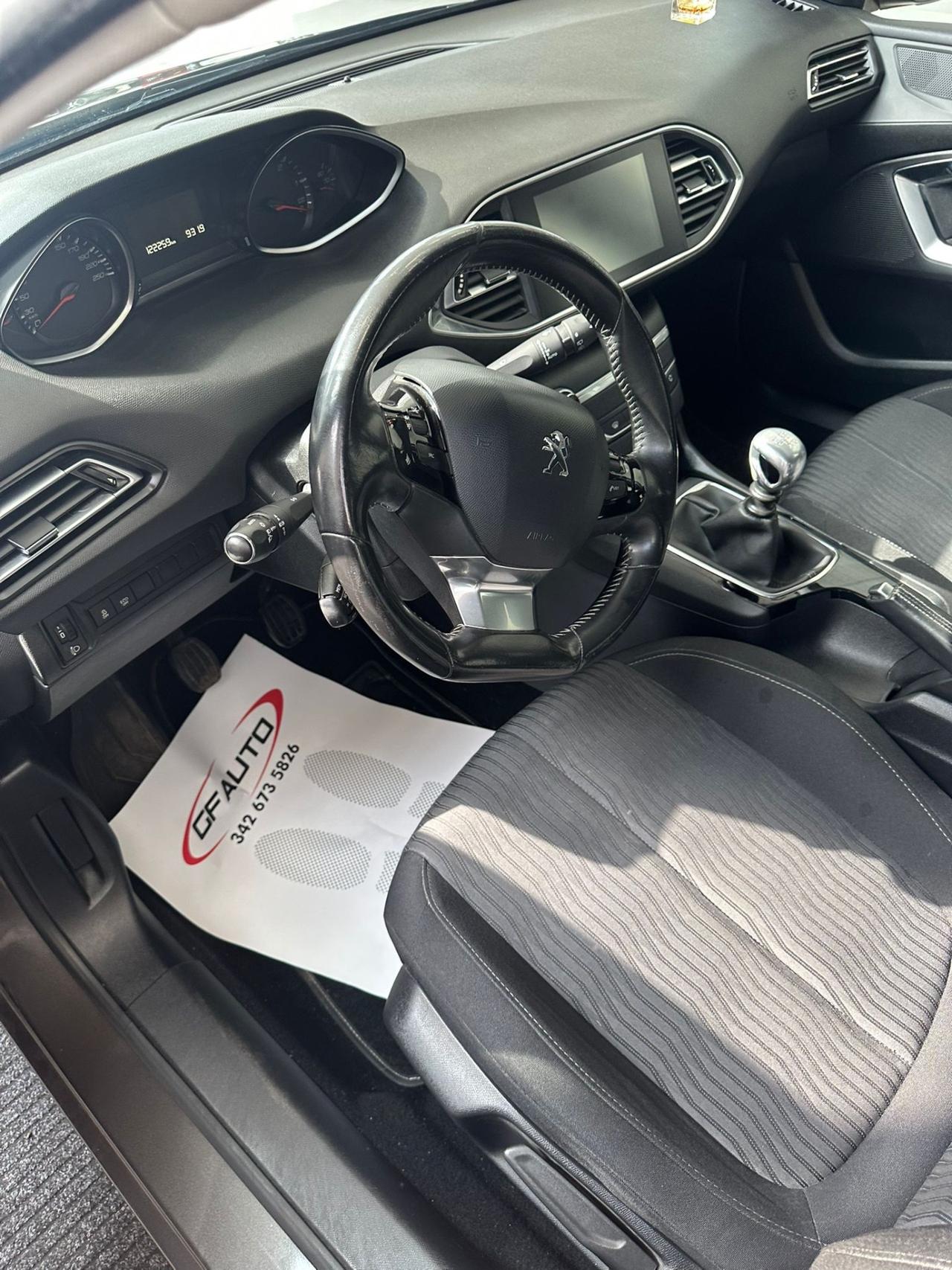 Peugeot 308 BlueHDi 120 S&S Business