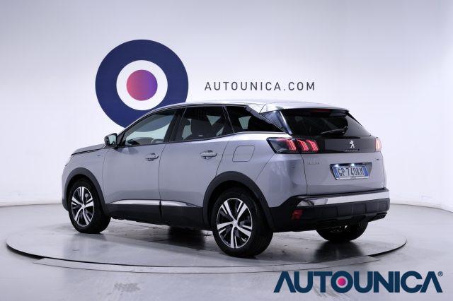 PEUGEOT 3008 HYBRID4 300 E-EAT8 ALLURE PACK