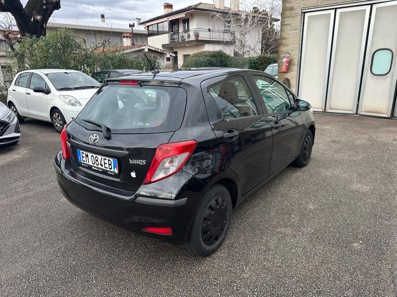 Toyota Yaris 1.0 5p. Active - 2012 - 99.000km Neop.