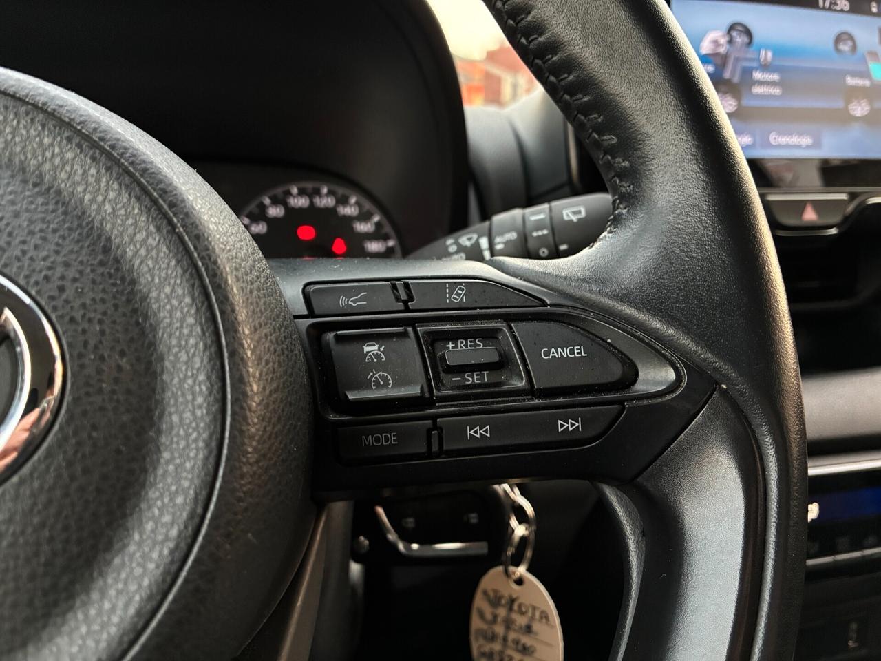 Toyota Yaris 1.5 Hybrid 5 porte Business