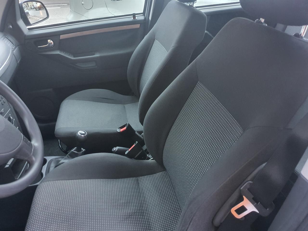 Opel Meriva 1.6 16V Cosmo NEOPATENTATI