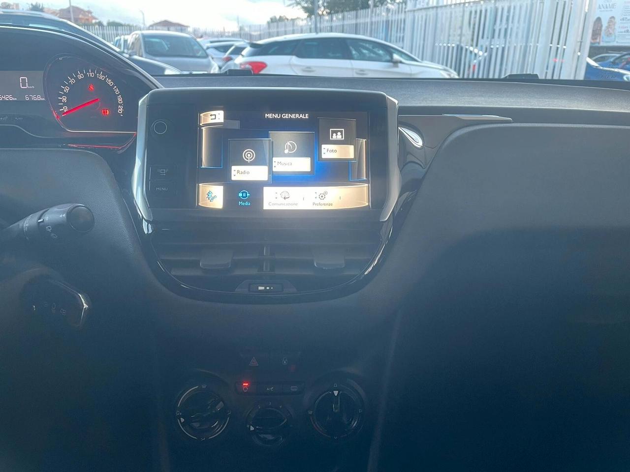 Peugeot 208 1.2 VTi 82 CV 5 porte Access