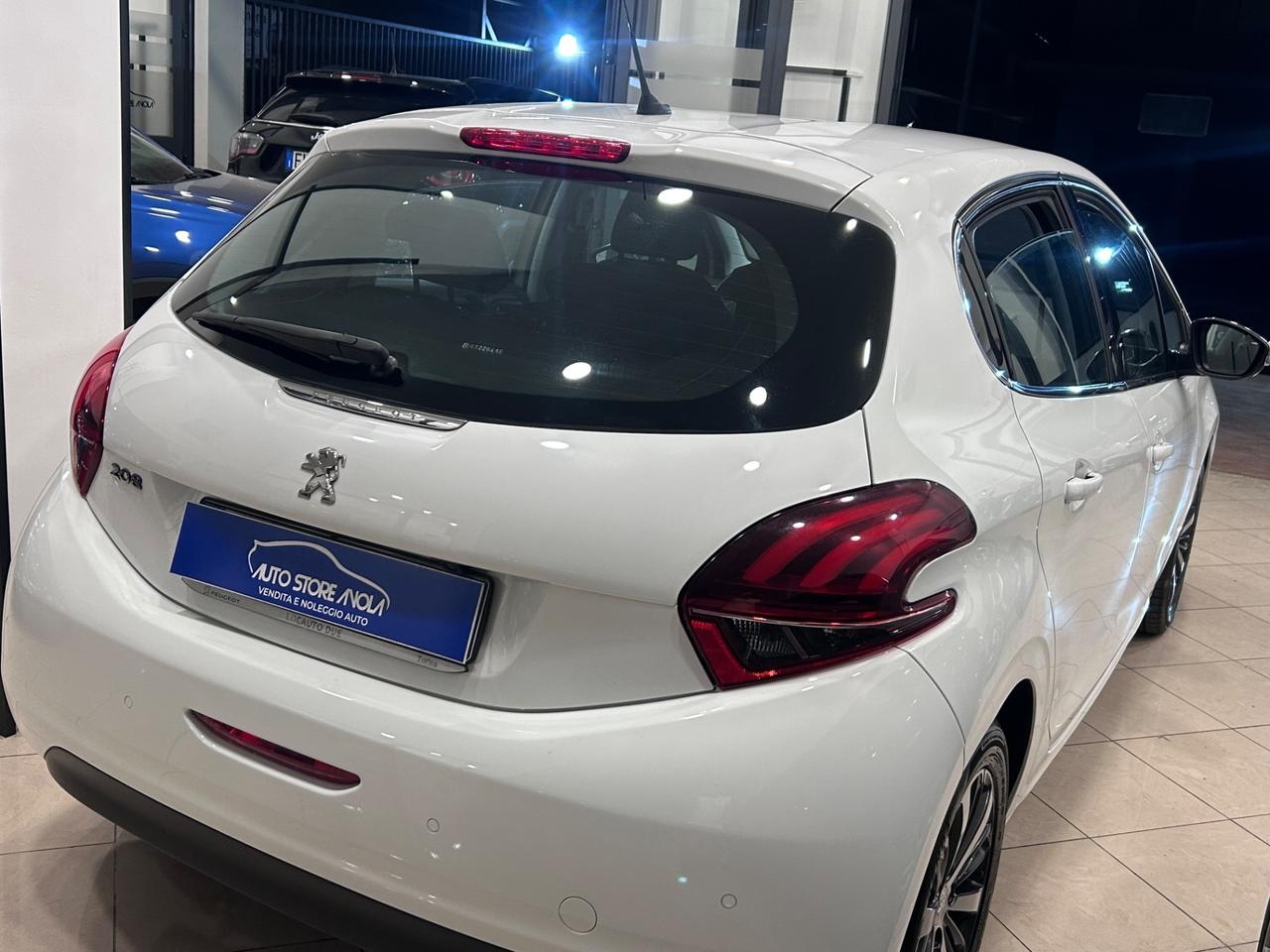 Peugeot 208 BlueHDi 100 5 porte Allure