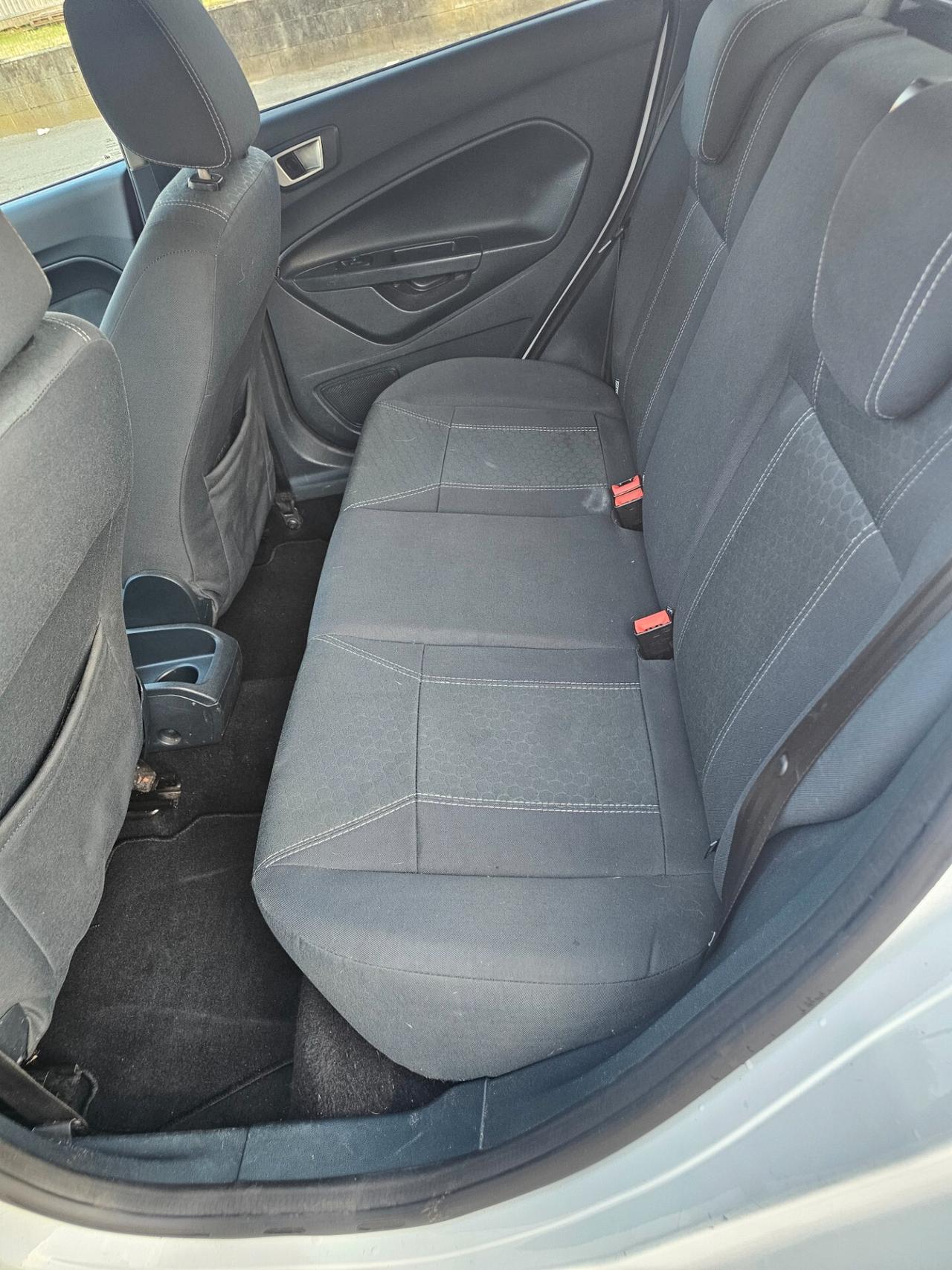 Ford Fiesta Ikon 1.4 TDCi 70CV 5p. Business