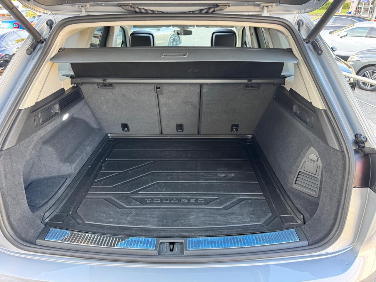Volkswagen Touareg 3.0 V6 TDI 286 CV SCR R line open edition