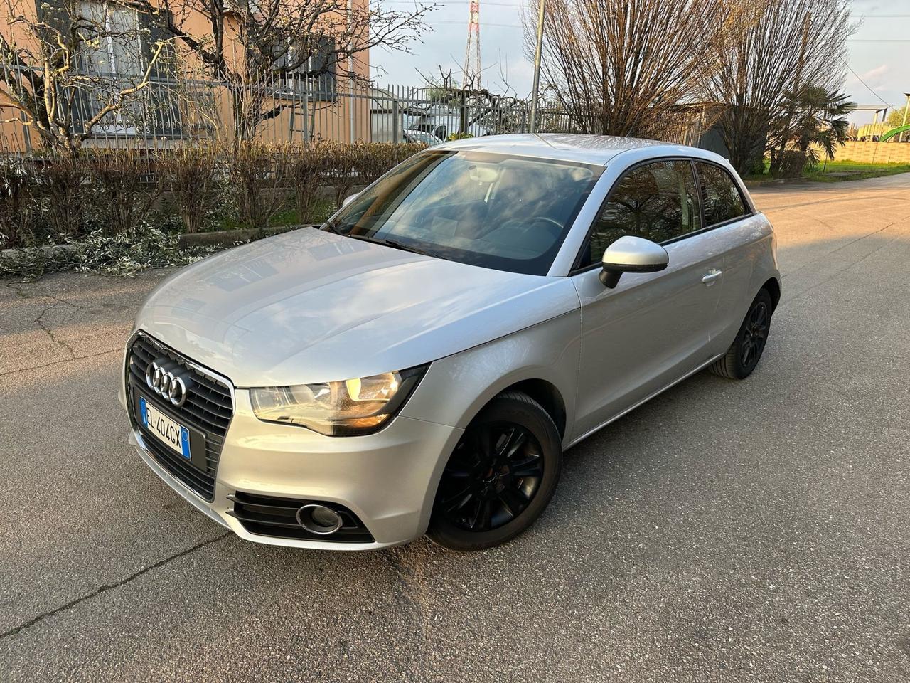 Audi A1 1.6 TDI 105 CV euro 5b
