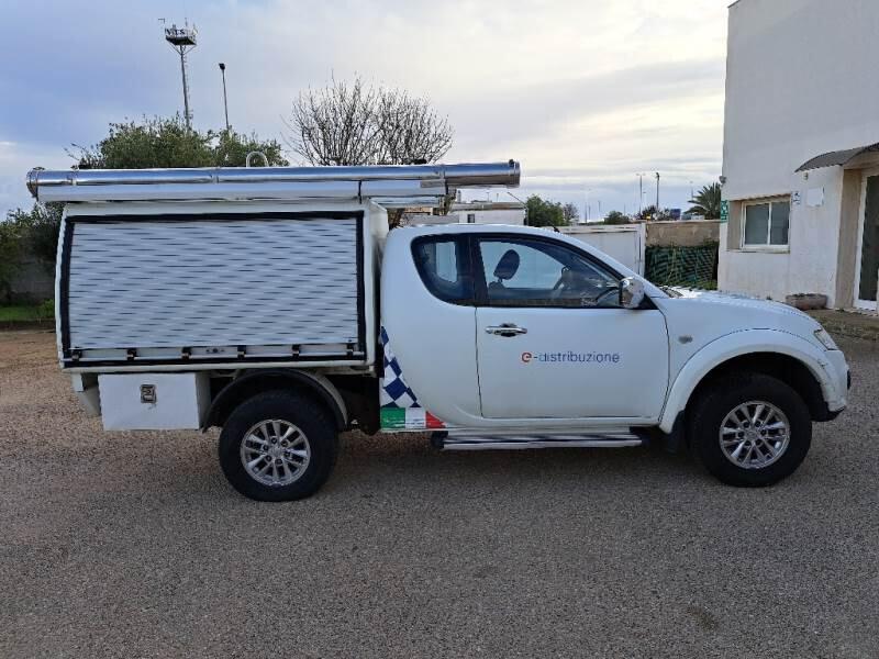 Mitsubishi L200 2.5 178CV CC Int. Tender Ch. Fleet 4X4 CON ATTREZZATURA ( 4 PEZZI DISPONIBILI )