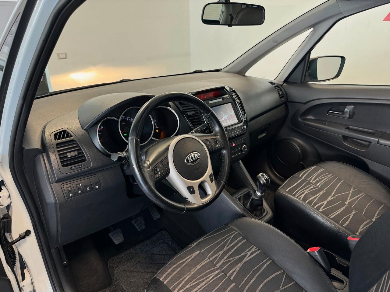 Kia Venga 1.4 CVVT Cool TETTO NAVI PELLE 79.000 KM