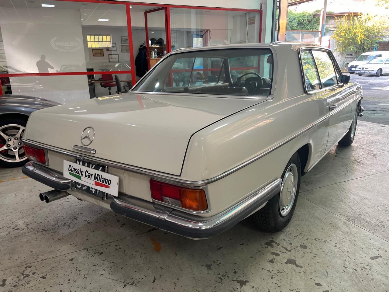 Mercedes-Benz W114 250 CE Coupè