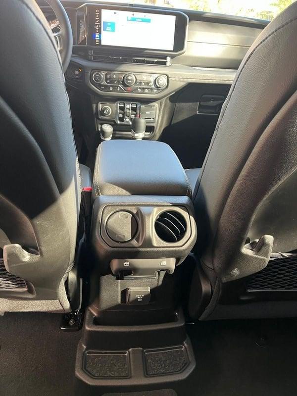 Jeep Wrangler Wrangler Unlimited 2.0 Turbo Sahara