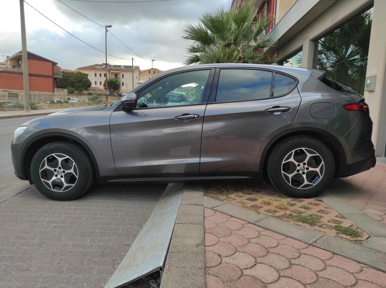 Alfa Romeo Stelvio 2.2 Turbodiesel 190 CV AT8 Q4 Business