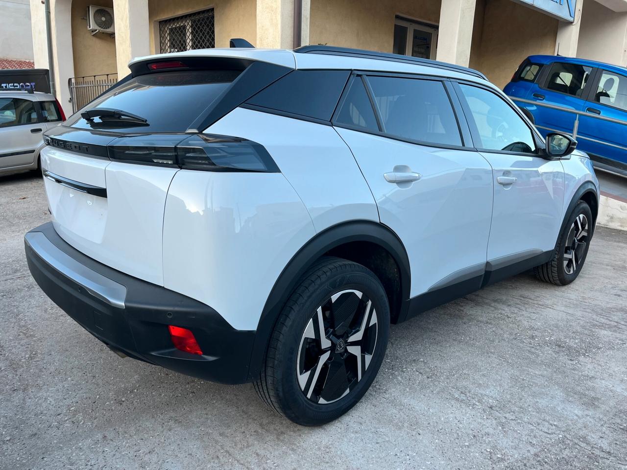 Peugeot 2008 PureTech 100 S&S Allure