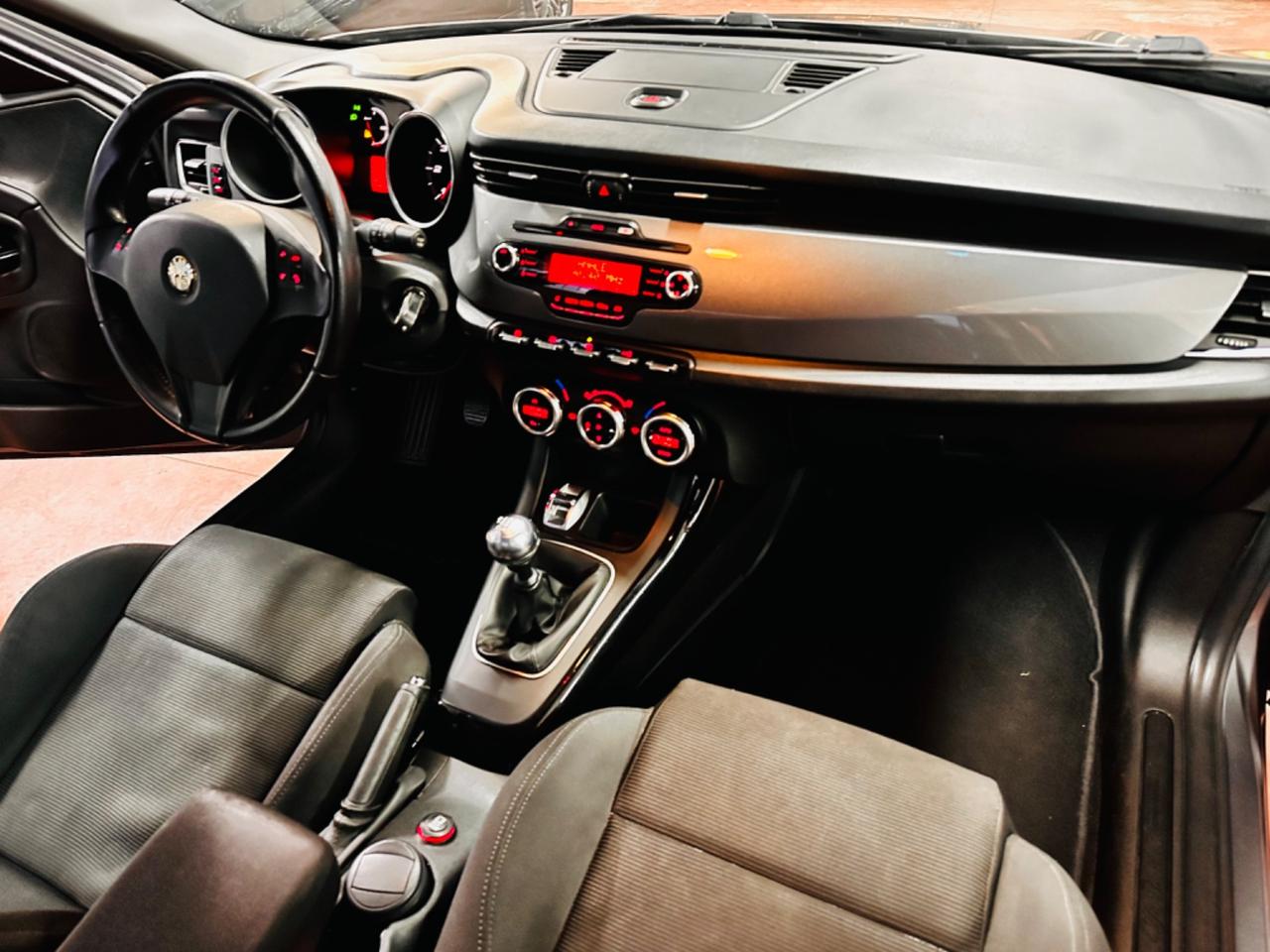 Alfa Romeo Giulietta 1.6 JTDm-2 105 CV Exclusive