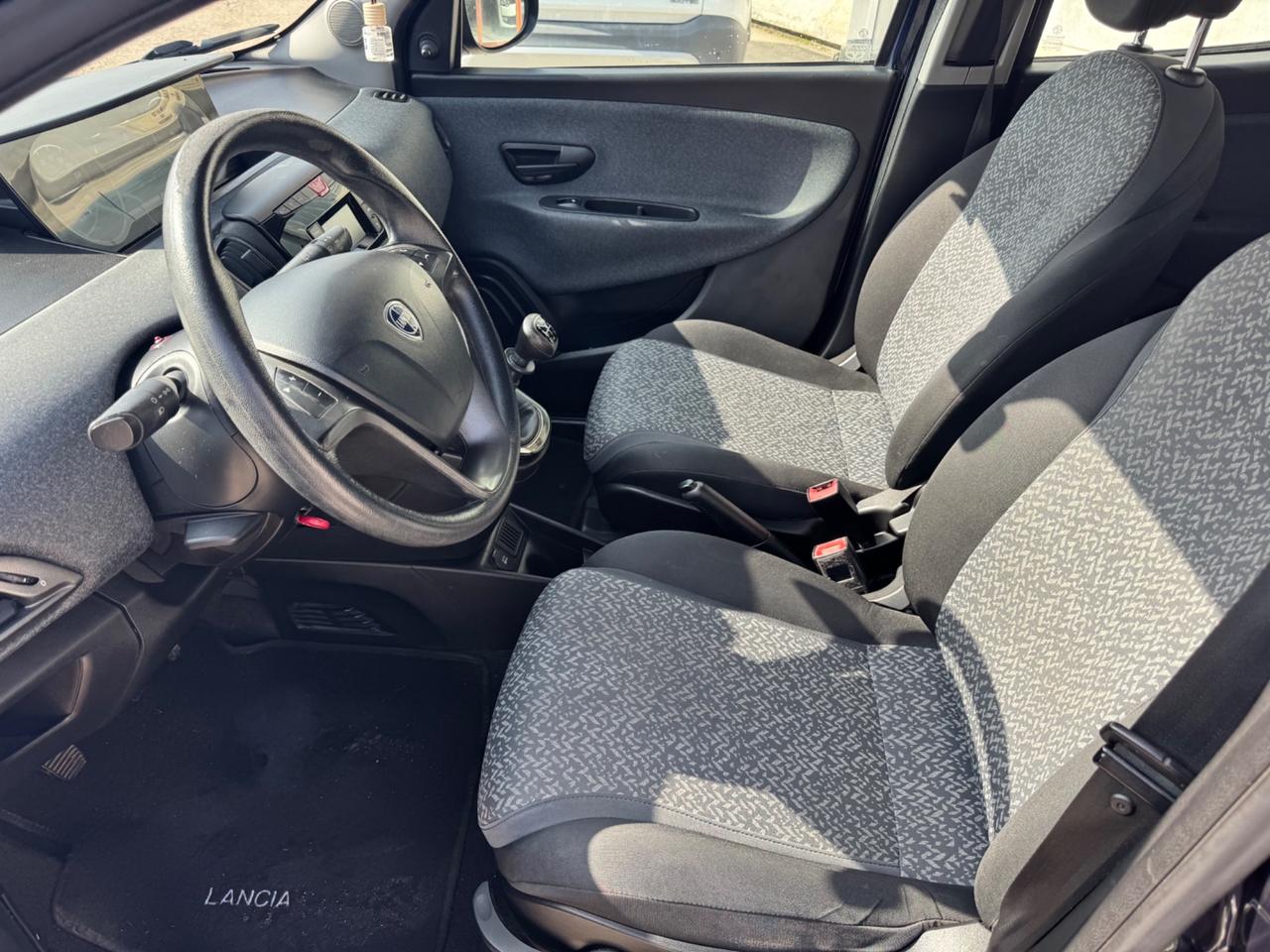 Lancia Ypsilon 1.2 69 CV 5 porte GPL Ecochic Platinum