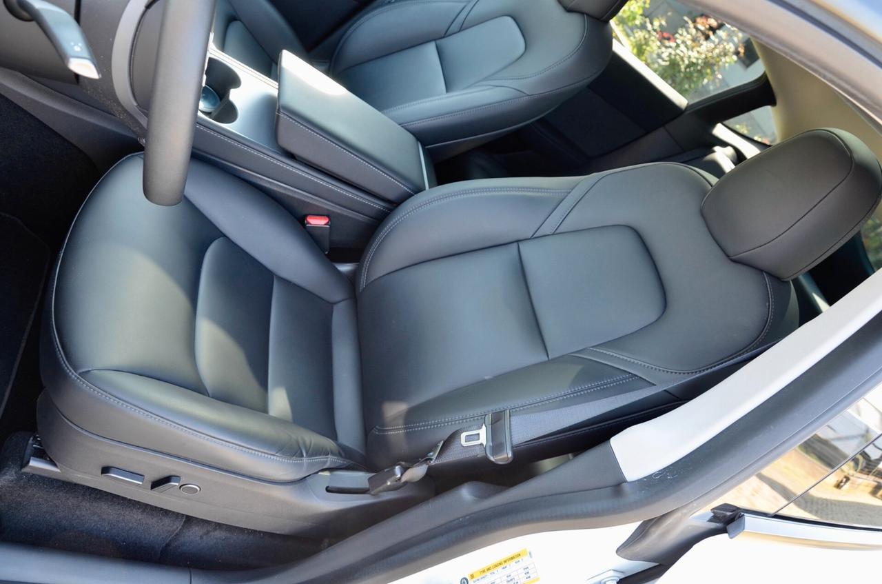 TESLA MODEL Y LONG RANGE DUAL MOTOR AWD, UNICOPROPRIETARIO, AUTOPILOT AVANZATO, PERMUTE