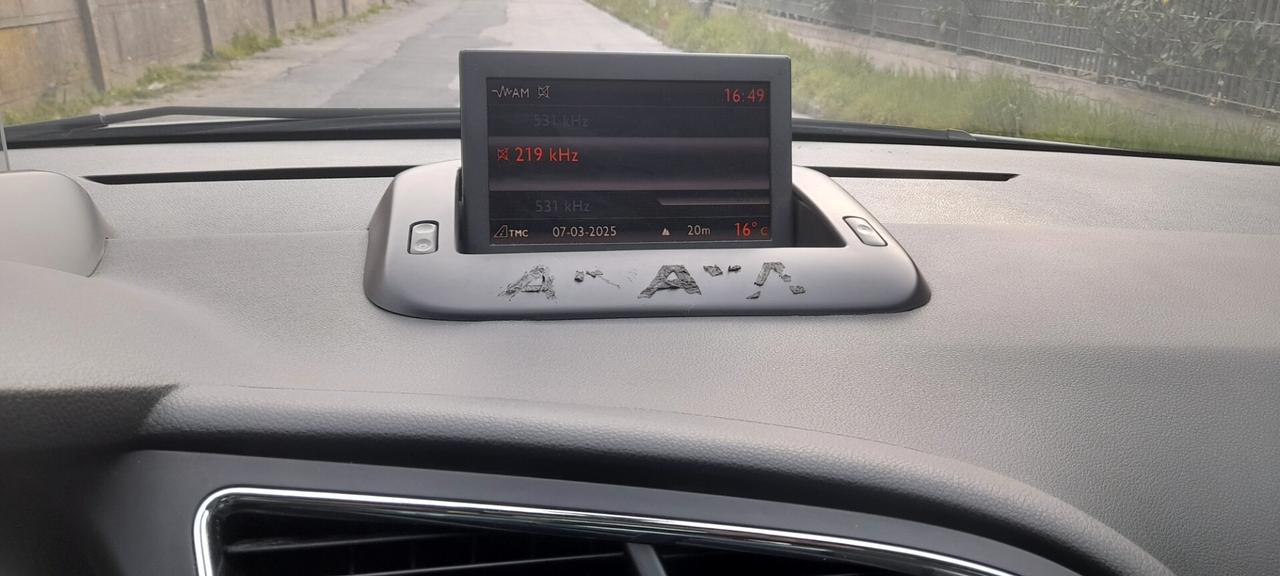 Peugeot 3008 1.6 HDi 110CV cambio robotizzato Premium