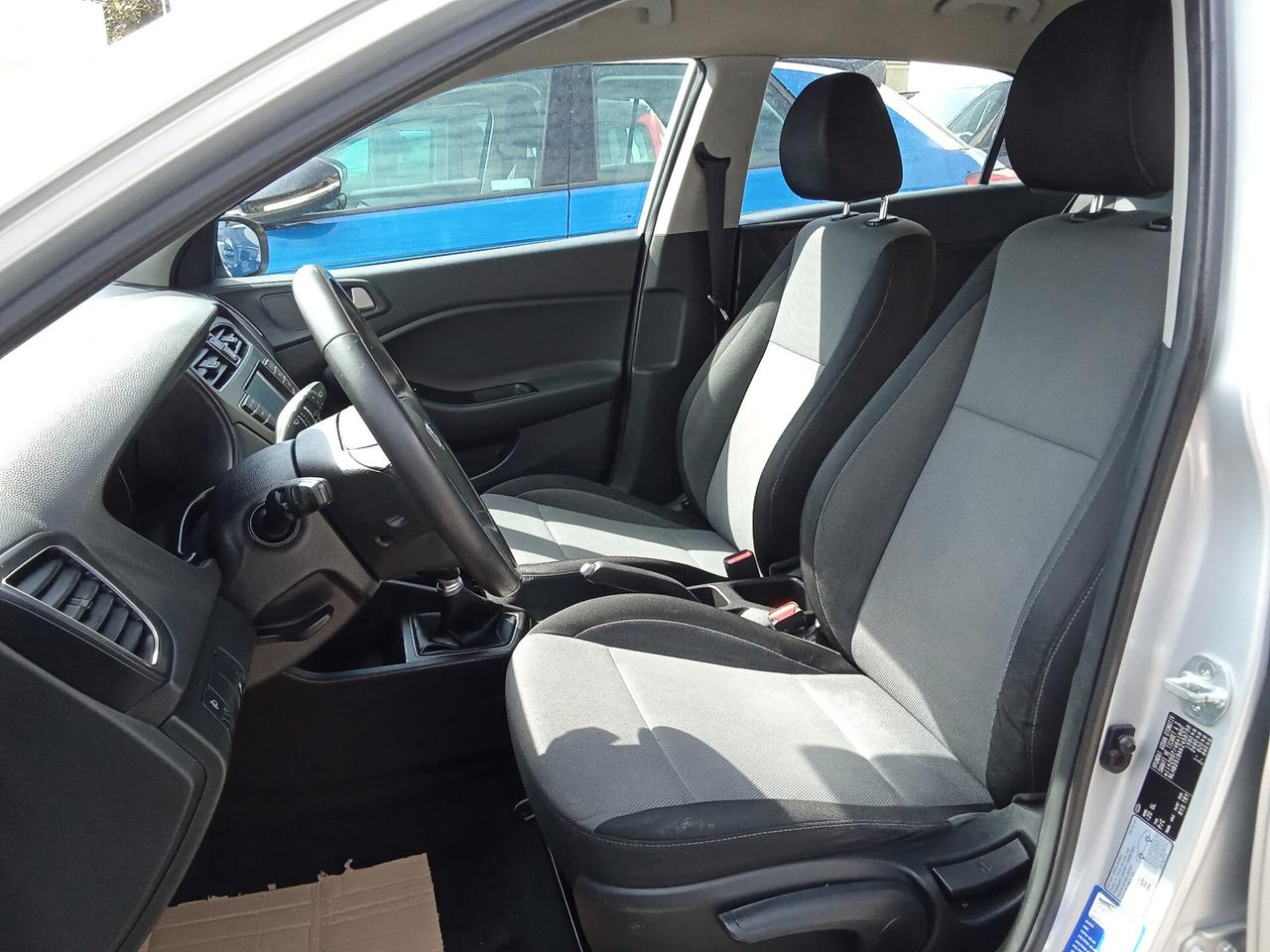 Hyundai i20 1.2 5P Connectline