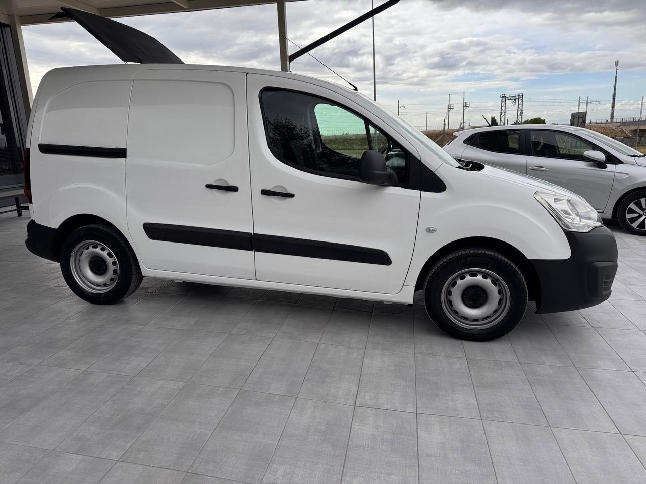 Peugeot Partner BlueHDi 100 Active
