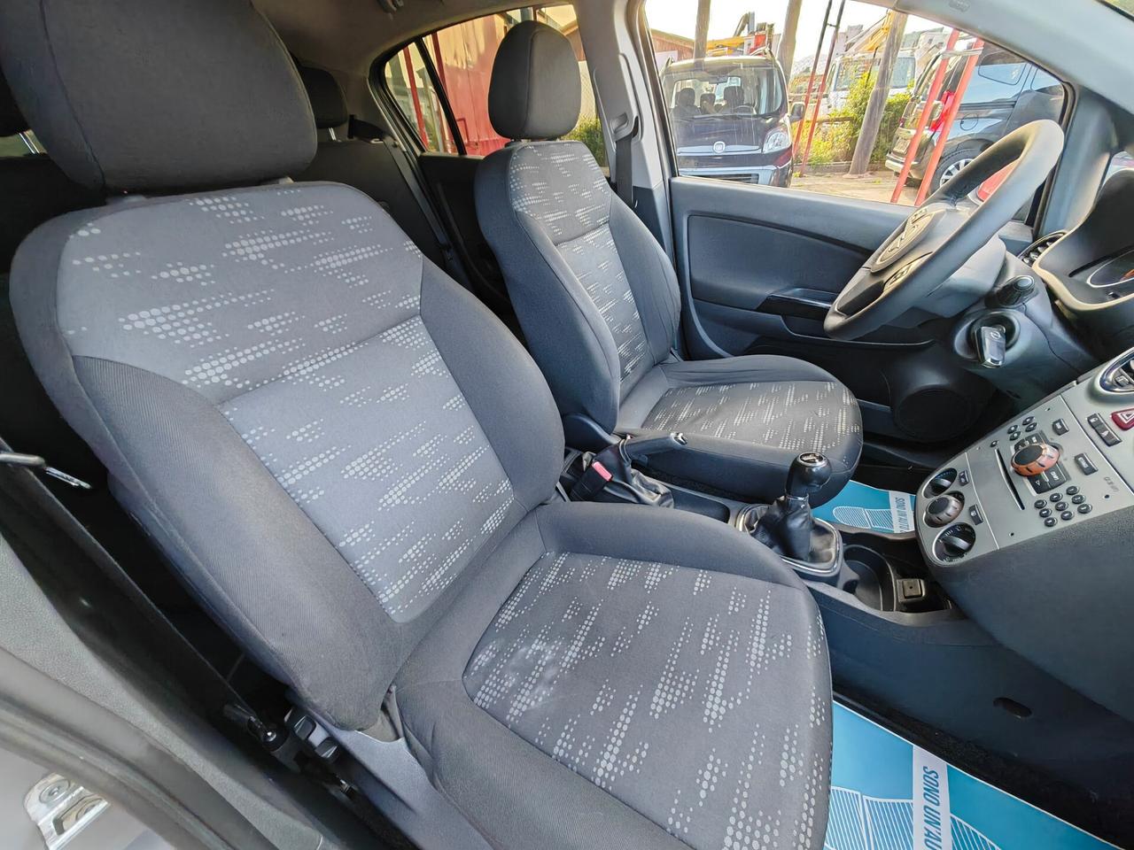 Opel Corsa 1.3 diesel 01/2012 Cv75