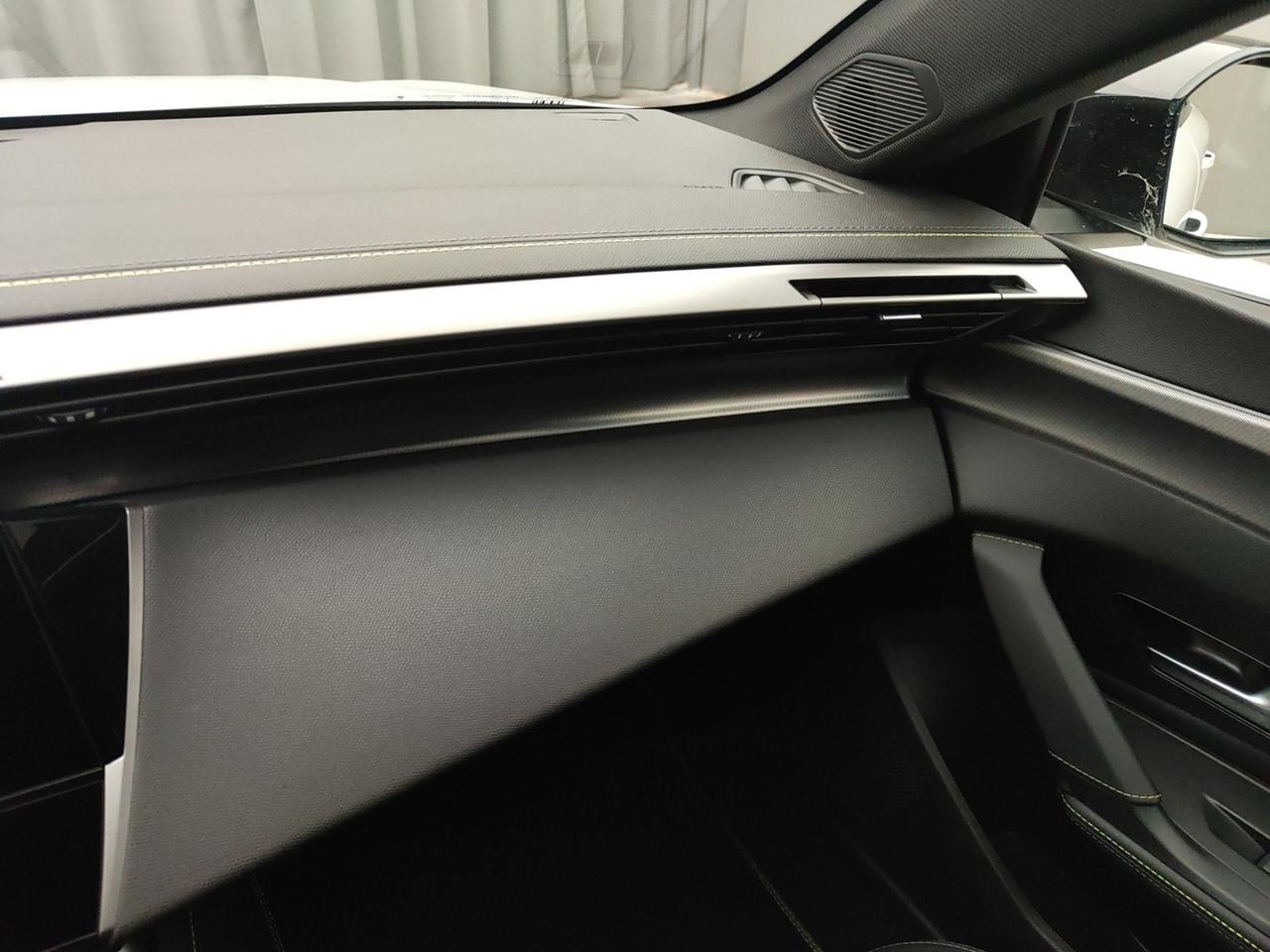 PEUGEOT 308 III 2021 SW 1.2 HYBRID 145CV GT E-DCS6