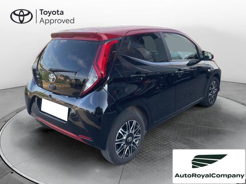 Toyota Aygo Connect 1.0 VVT-i 72 CV 5 porte x-clusiv