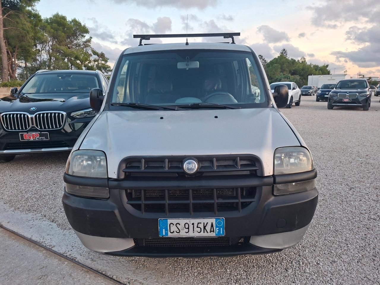 Fiat Doblò 105CV -5 POSTI *GANCIO TRAINO