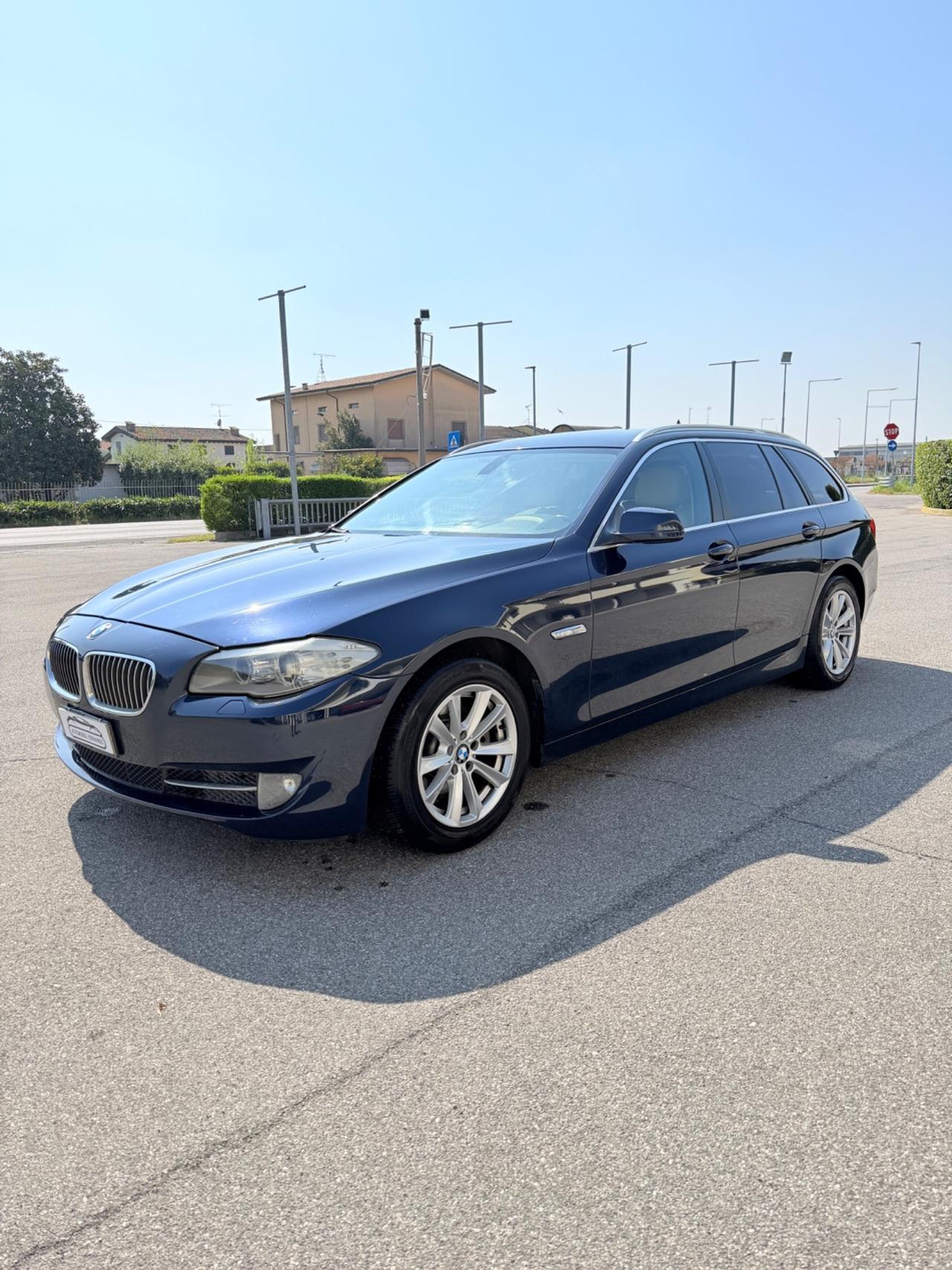 Bmw 520 520d xDrive Touring Luxury