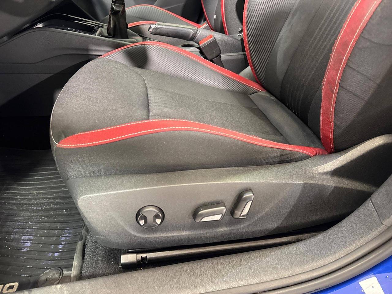 Skoda Kamiq 1.0 g-tec Monte Carlo 90cv