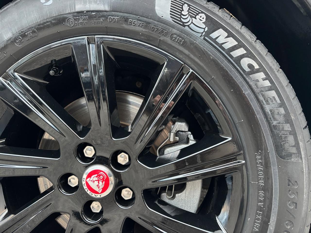 Jaguar E-Pace 2.0D 150 CV AWD R-Dynamic TOTAL BLACK