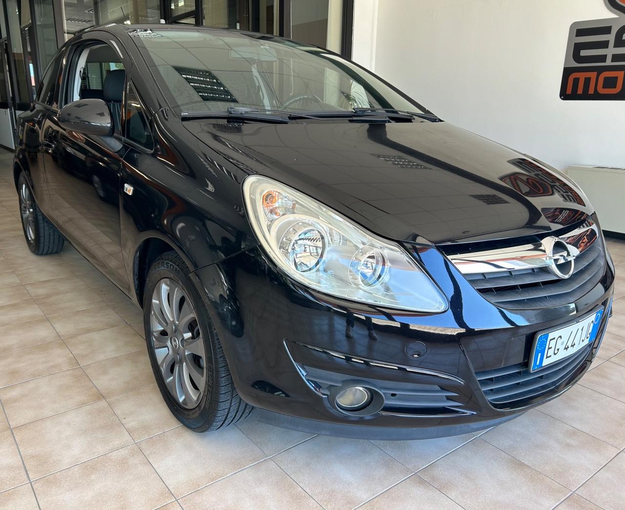 Opel Corsa - 2011 1.3 CDTI 95CV