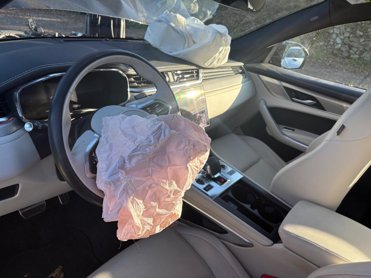 Jaguar F-Pace Incidentata