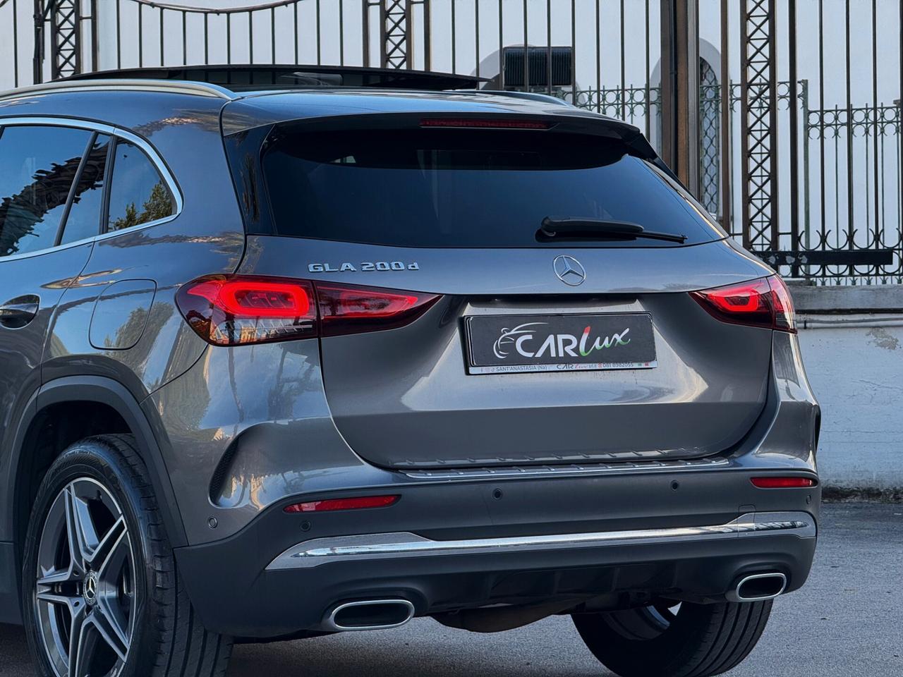 Mercedes-Benz GLA 200 d Premium AMG TETTO PACK LED