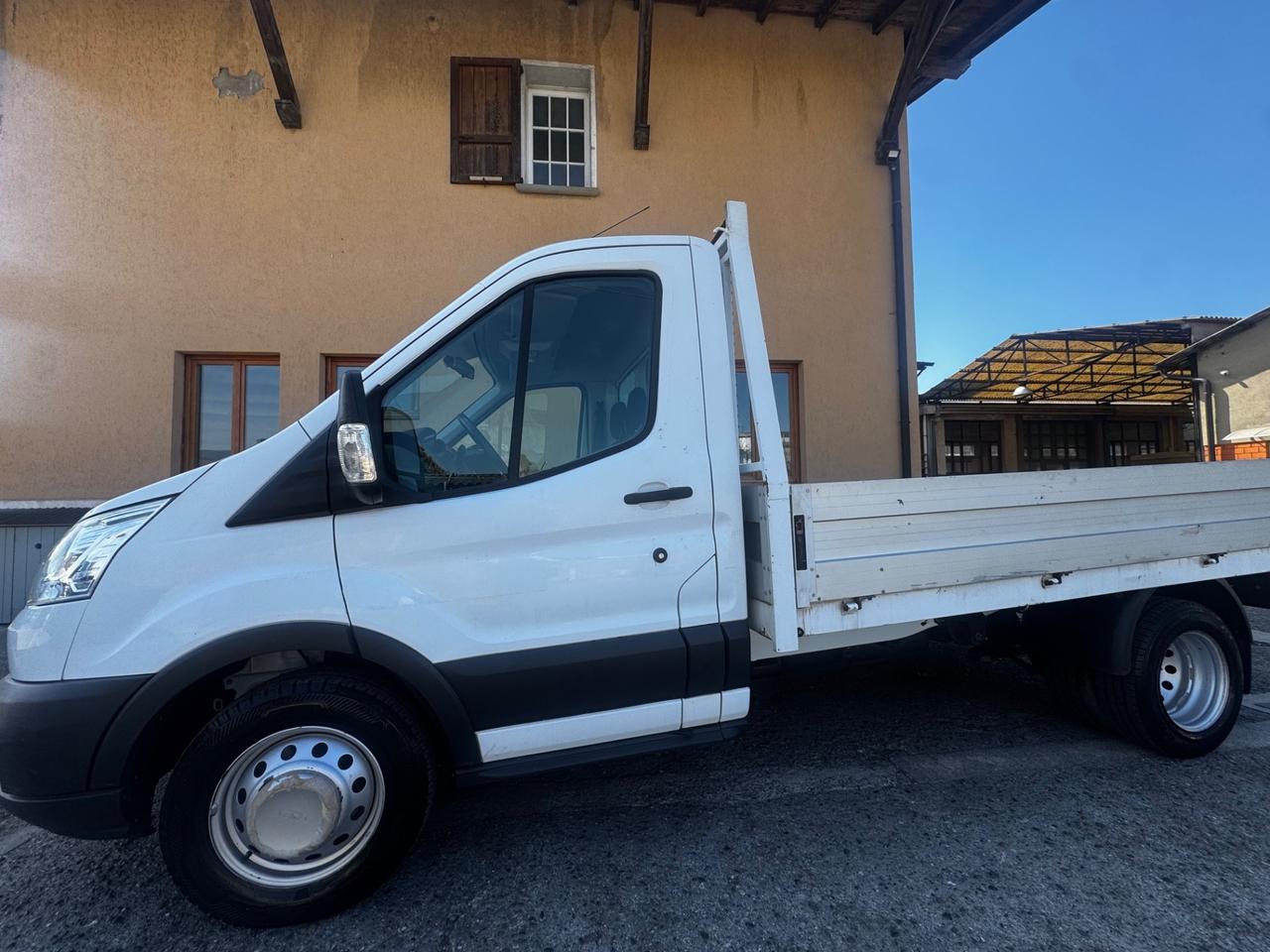 Ford Transit Custom 270 2.0 TDCi 130 PC Furgone Entry