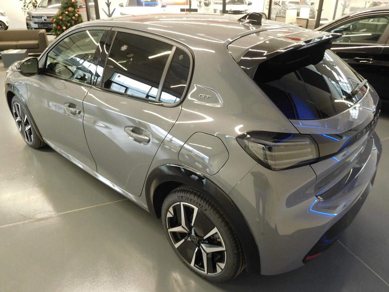 Peugeot 208 Hybrid 110 e-DCS6 GT