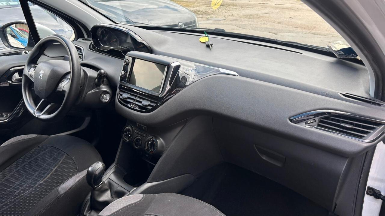 Peugeot 208 1.4 HDi 68 CV 5 porte Mix