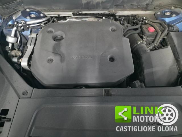 VOLVO XC90 B5 (d) AWD Geartronic 7 posti R-design