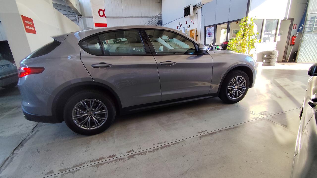 Alfa Romeo Stelvio 2.2 Turbodiesel 190 CV AT8 Q4 Business