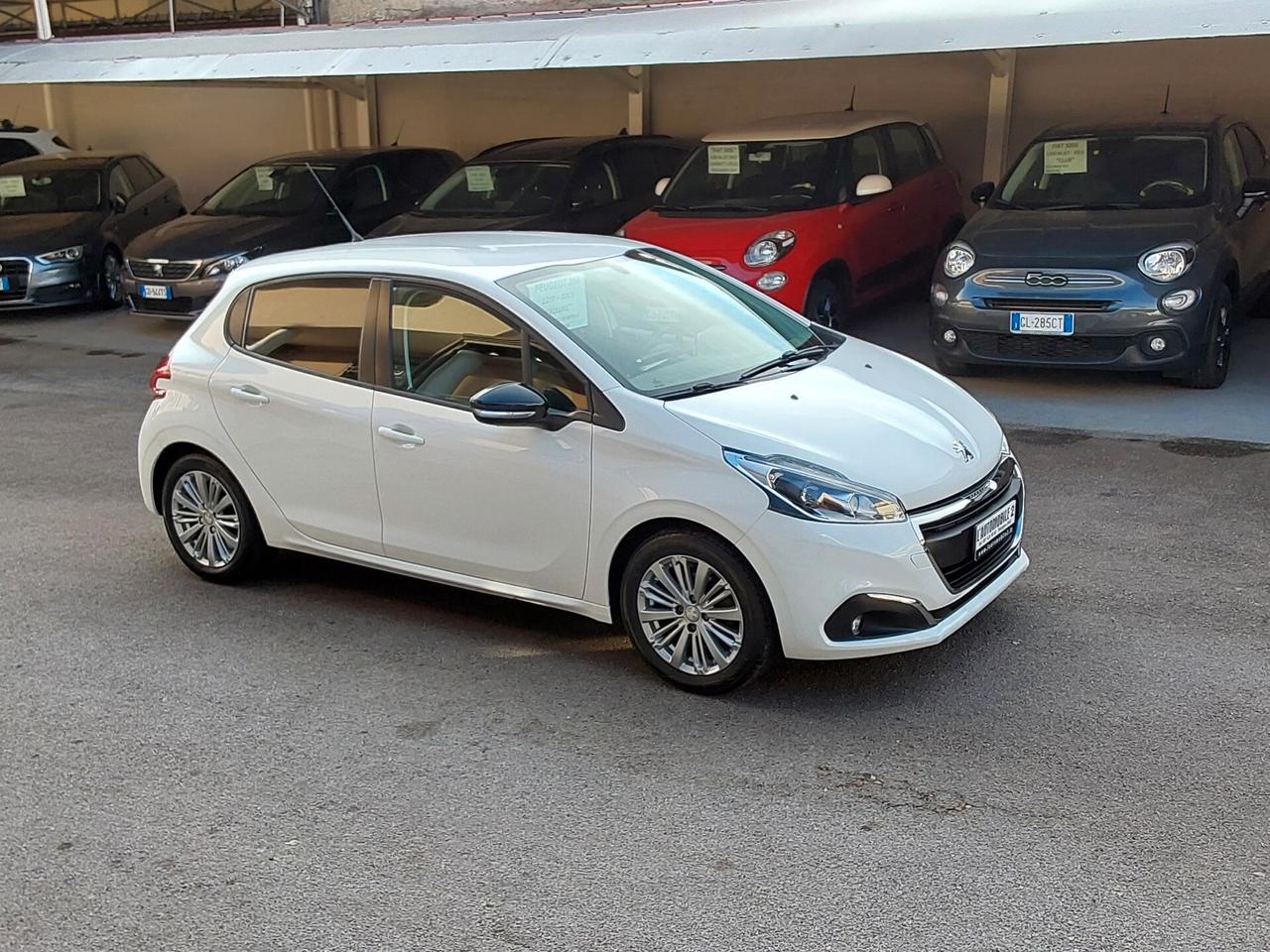 Peugeot 208 1.2 82 CV 5 porte Allure
