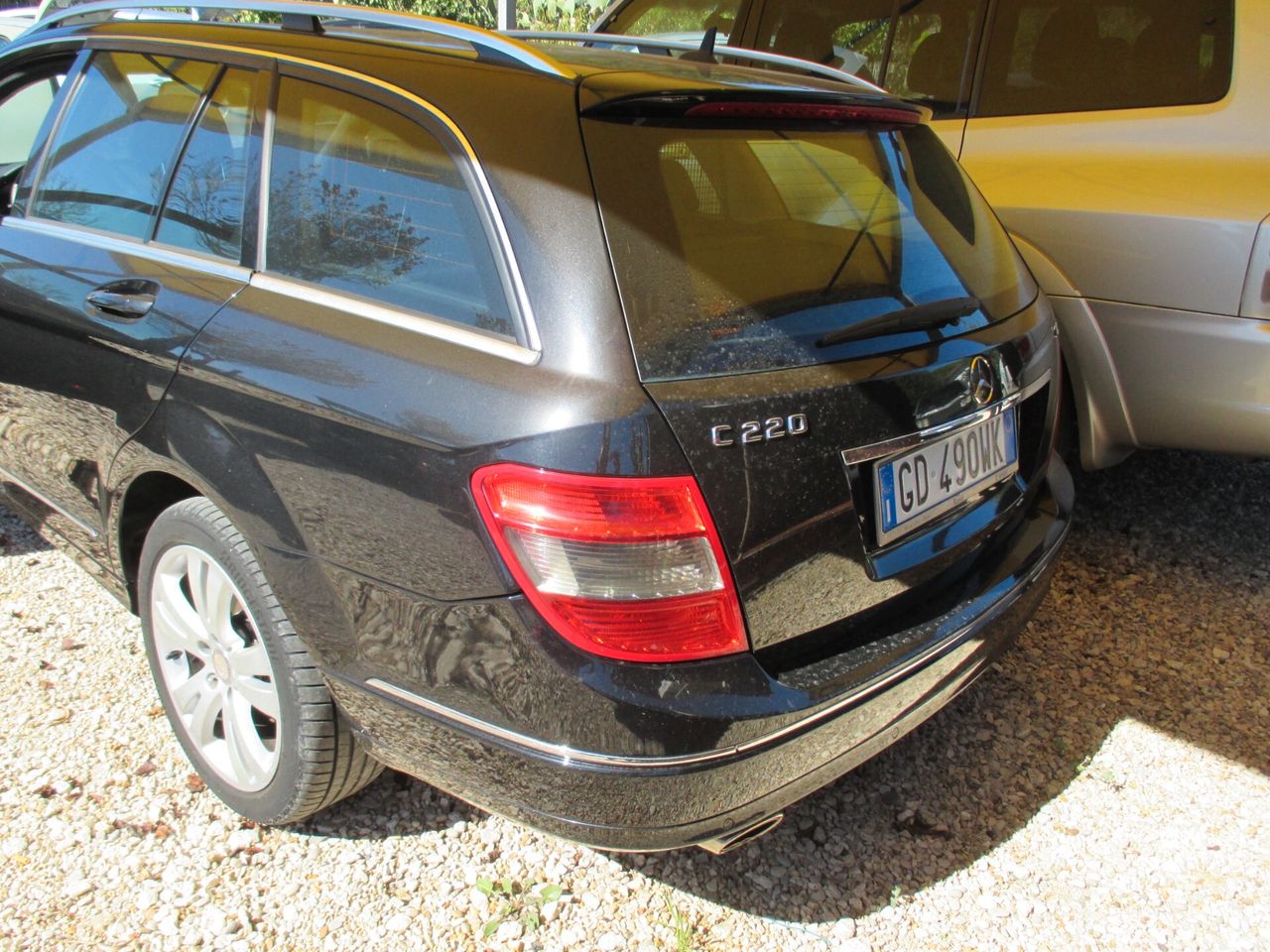 Mercedes-Benz C 220 2009 photo 2