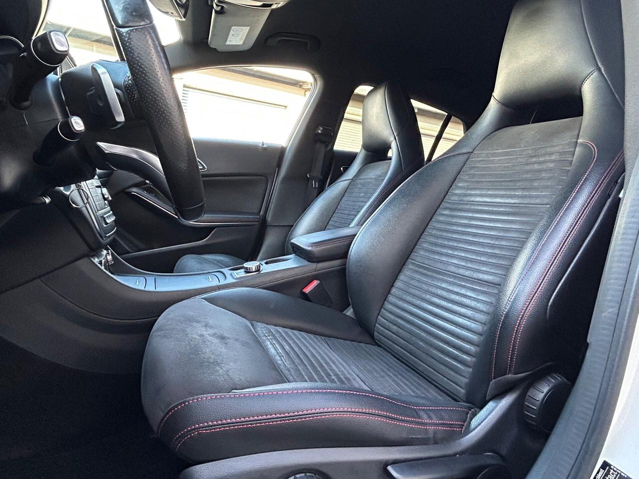 Mercedes-benz CLA 220 CLA 220 CDI 4Matic Automatic Premium