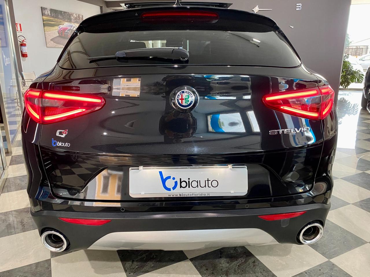 Alfa Romeo Stelvio 2.2 Turbodiesel 210 CV AT8 Q4 Executive Tetto apr.-2017