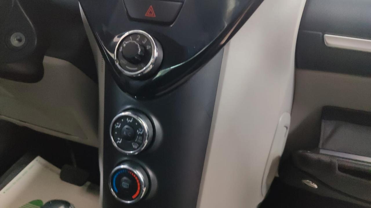 Toyota iQ 1.0 CVT Cambio Automatico