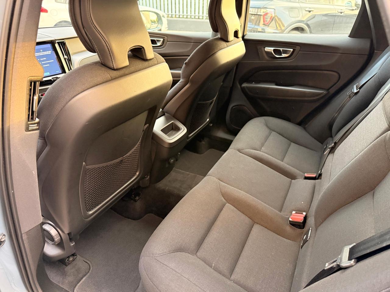 Volvo XC 60 XC60 B4 (d) AWD Geartronic Business